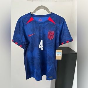 NWT - USWNT Naomi Girma jersey, size M